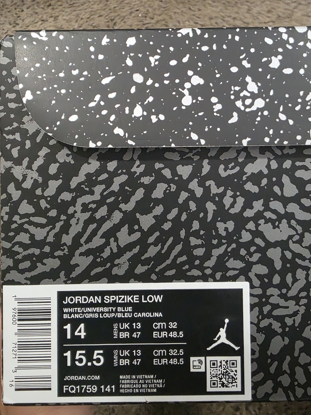 Jordan Men’s White and University Blue Spizike Basketball Shoes - Picture 3 of 15